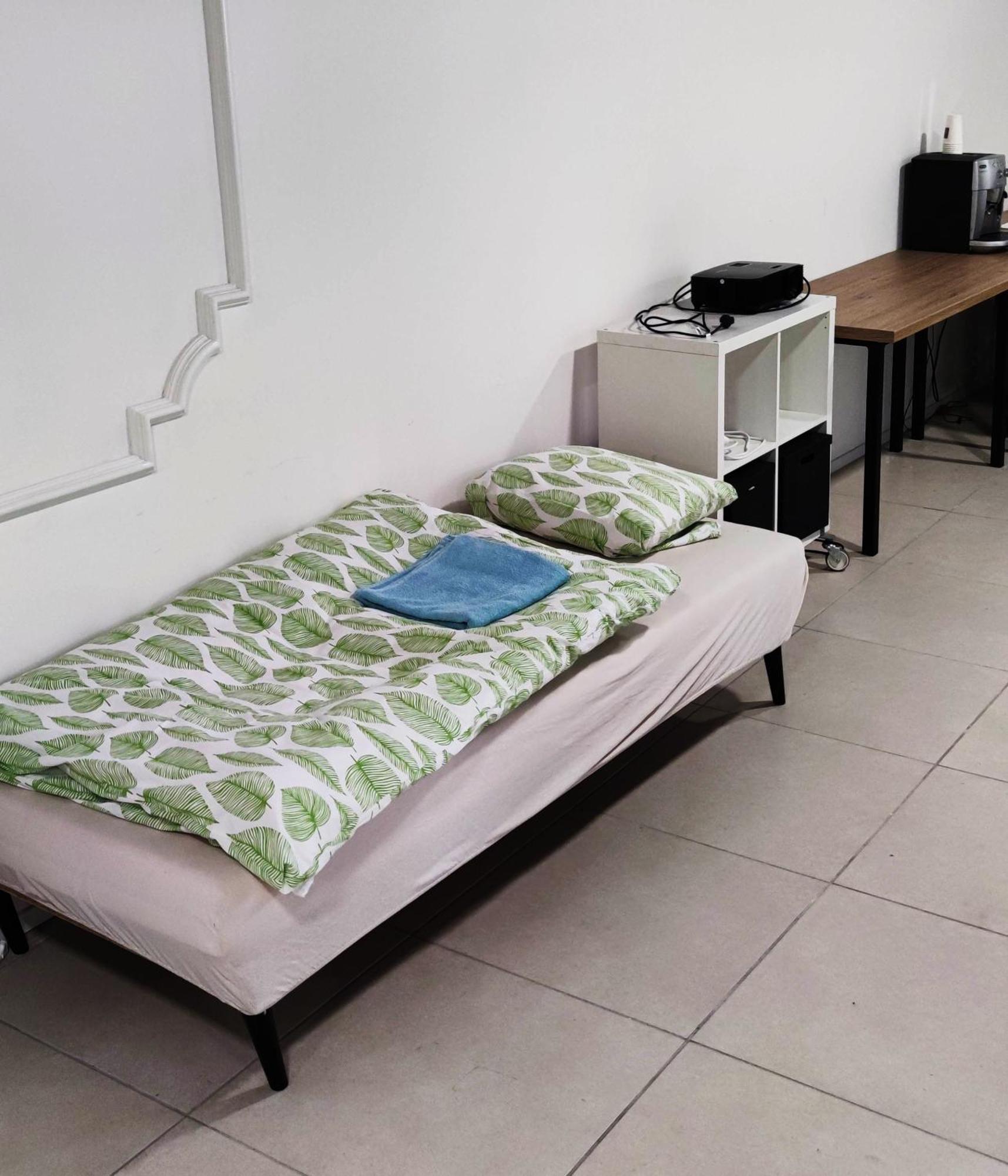 Krasny Priestranny Slnecny Apartman V Centre Mesta Trencin Exterior photo